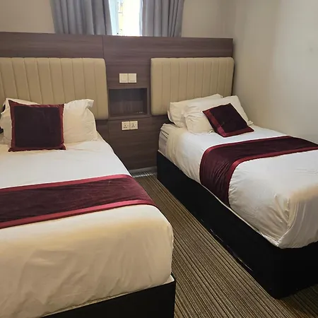 Double Bedroom Studios-3